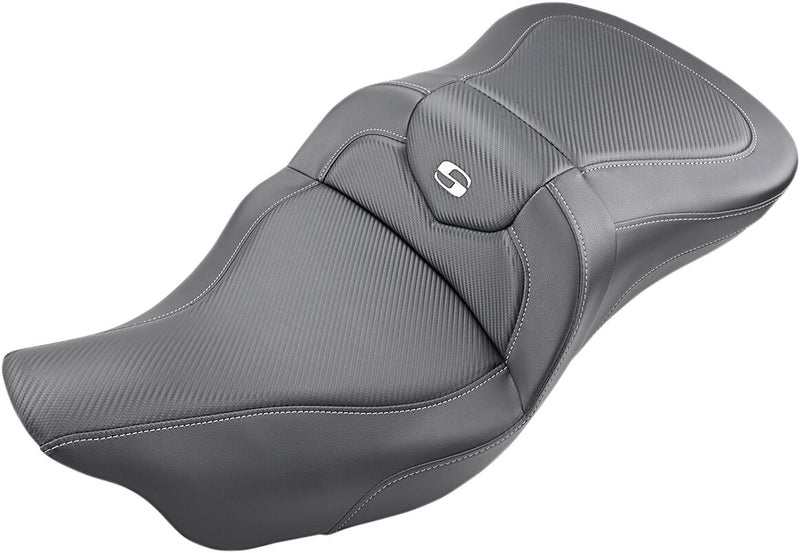Saddlemen Carbon-Fibre Road Sofa Seat w/o Backrest for 2020-2022 Harley-Davidson Tri-Glide CVO/SE - FLHTCUTGSE and 2009-2024 Harley-Davidson Tri Glide Ultra Classic - FLHTCUTG Motorcycles Black #808-07B-185T