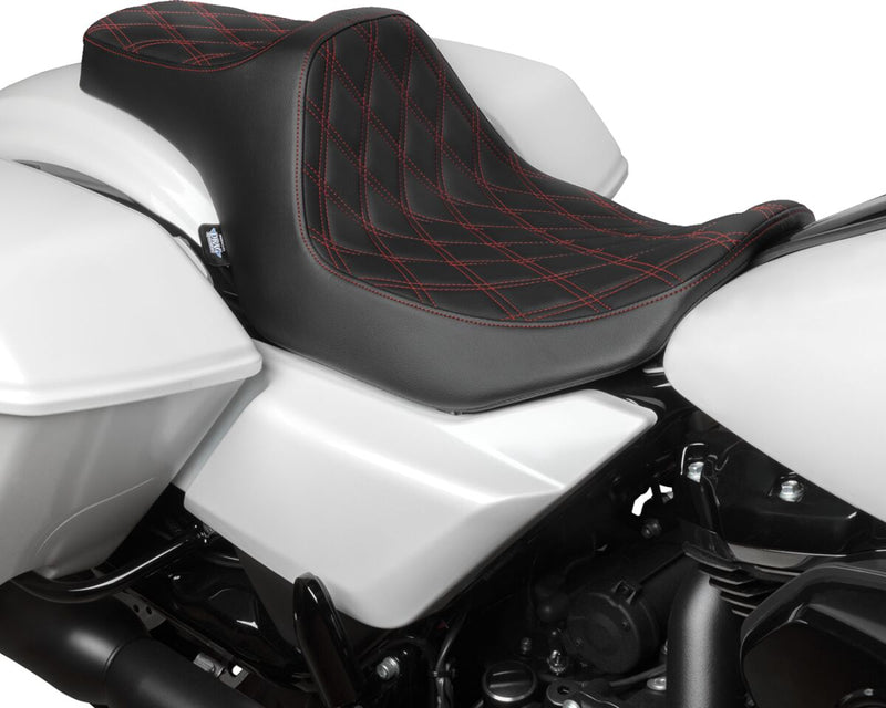 Predator III Seat Black| Red #4686D