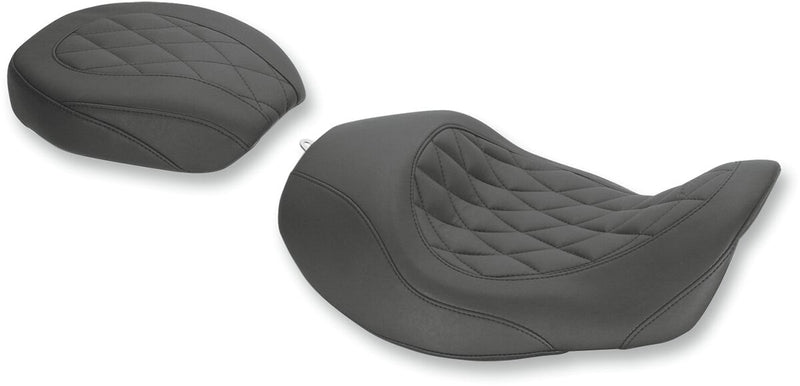 Mustang Wide Tripper™ Seat Black Solo Synthetic Leather Each