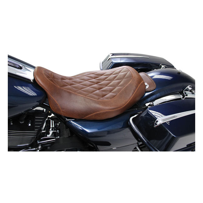 Mustang Wide Tripper Solo Seat – Touring: 2008–2025 FLT/Touringflh…