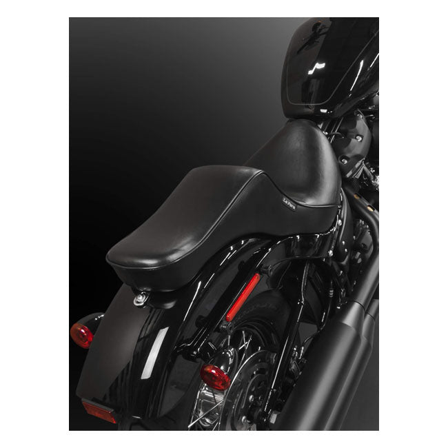 Le Pera Cherokee 2-Up Seat. Smooth – Softail: 2021–2024 Fxbbsstreet Bob 114…
