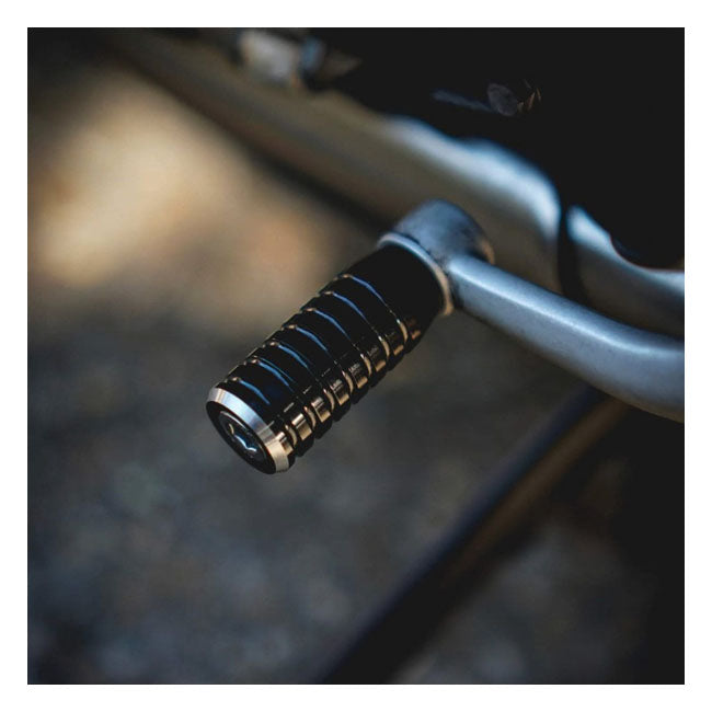 Motone Shifter End Peg Ribbed. Black Anodized