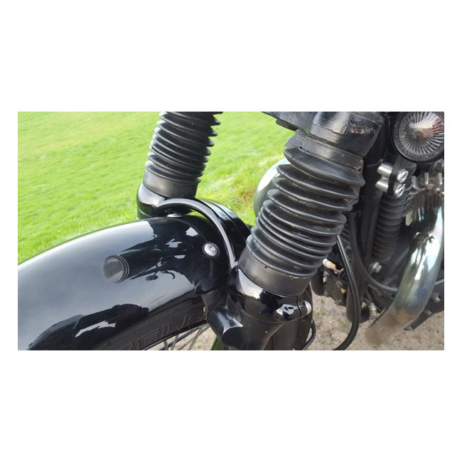 Motone Fork Brace MK.II. Black – Triumph: 2001–2015 Bonneville T100 (Carb…