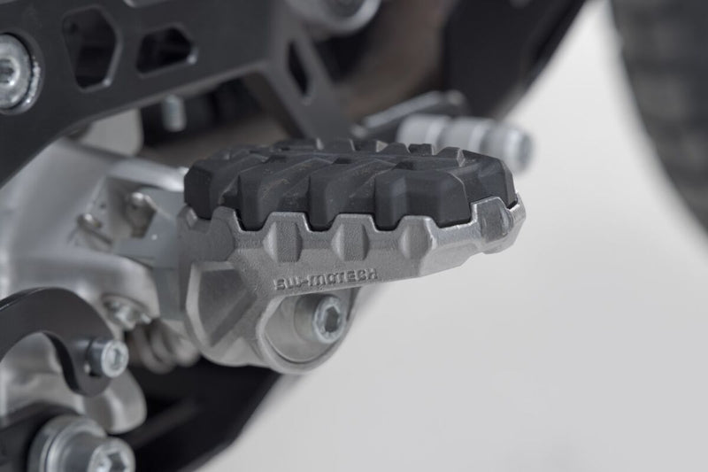 SW-Motech Evolution Footrest - Black, Silver - FRS.22.112.10201
