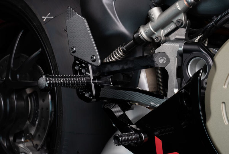 Gilles Tooling Rearset Factor-X - Black - Folding