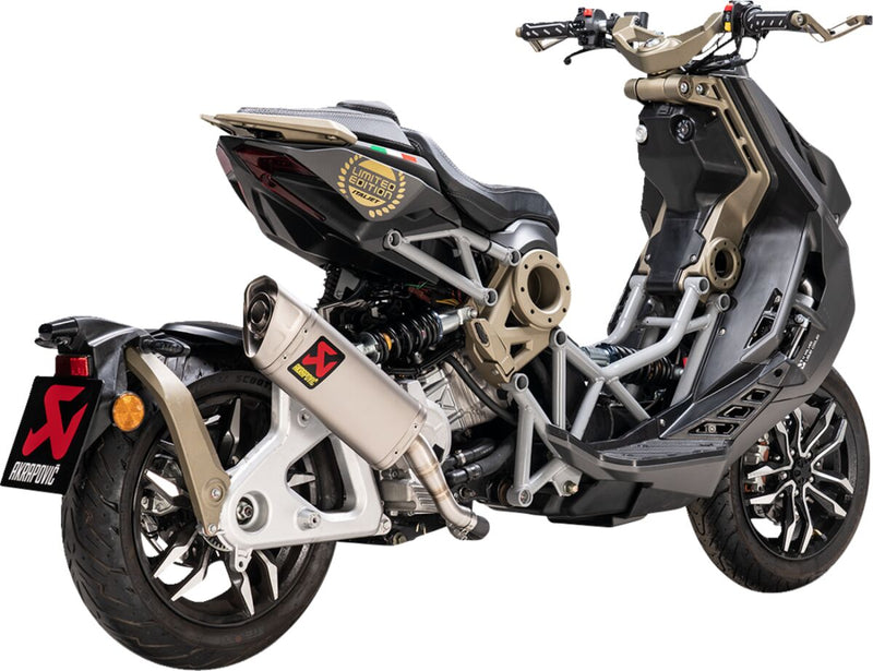 Akrapovic Slip-On Line Muffler SCOOTER - S-IT125SO2-APT