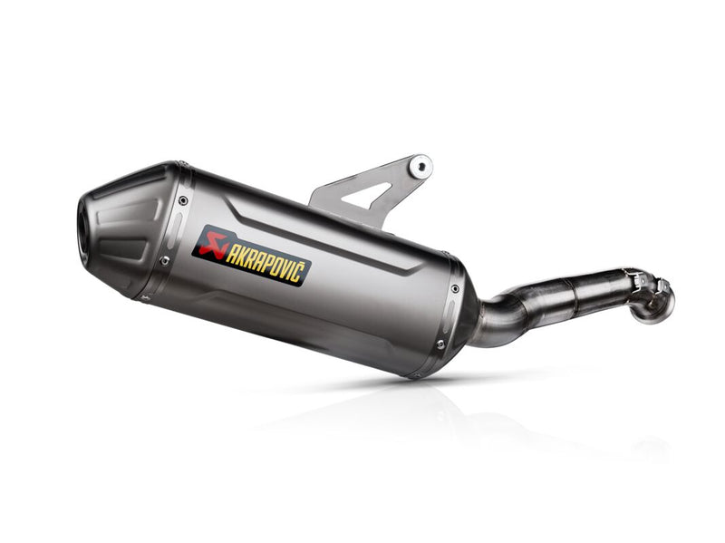 Akrapovic Slip-On Line Muffler STREET - S-CF8SO4-HFTT