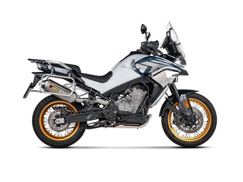 Akrapovic Slip-On Line Muffler STREET - S-CF8SO4-HFTT