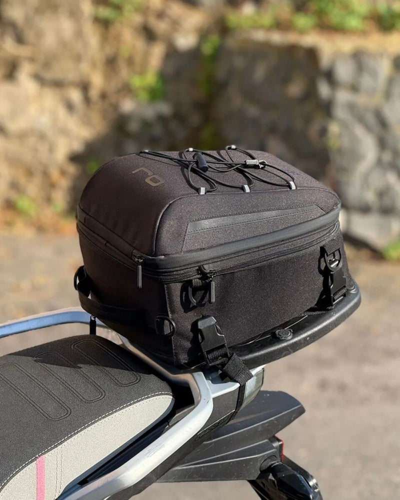 OJ Atmosfere Metropolitane S.r Rear Plus Bag (11-19 Liters) - Black