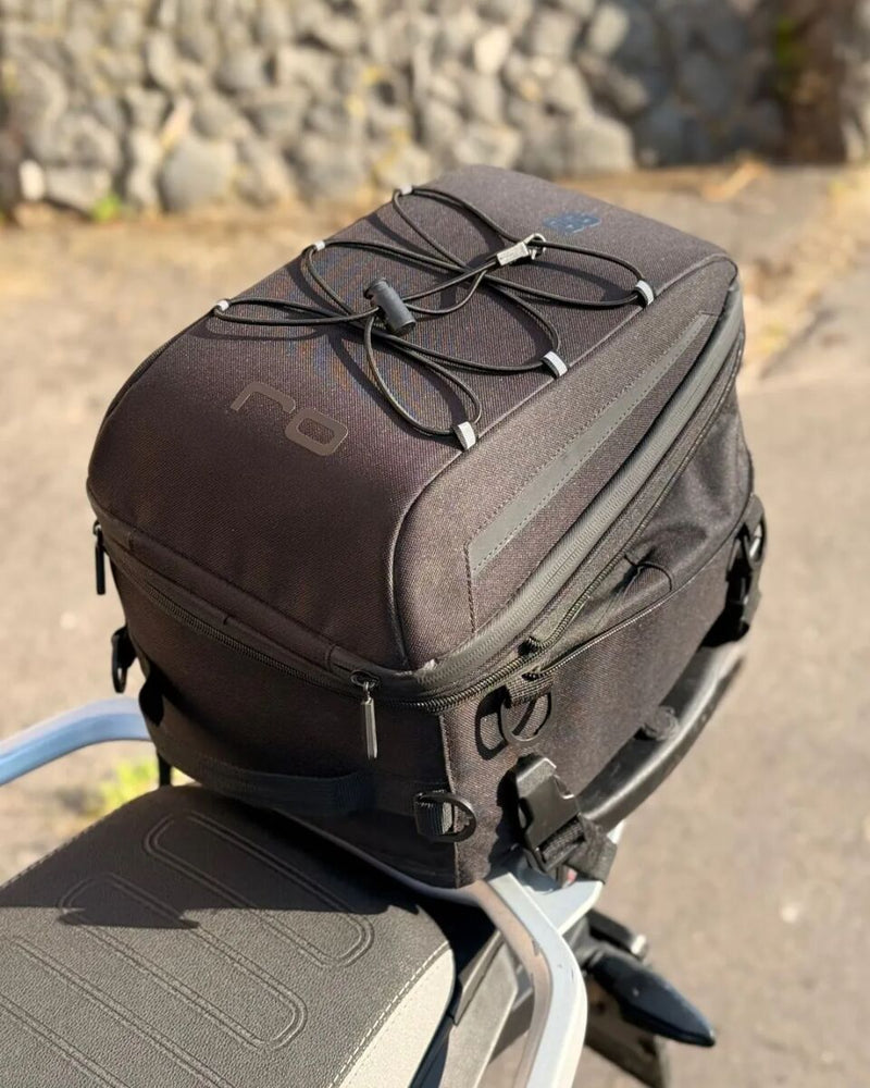 OJ Atmosfere Metropolitane S.r Rear Plus Bag (11-19 Liters) - Black