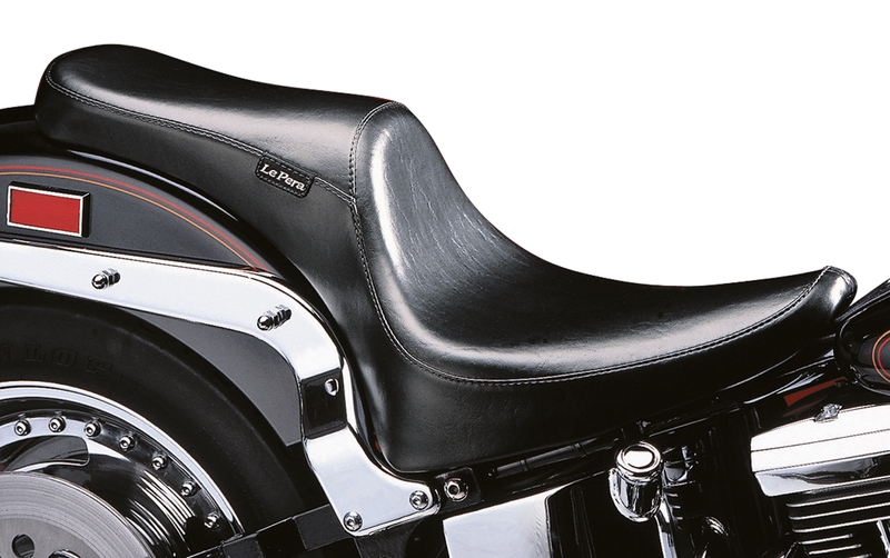 2-Up Silhouette seat FXST06-17 FLST07-17