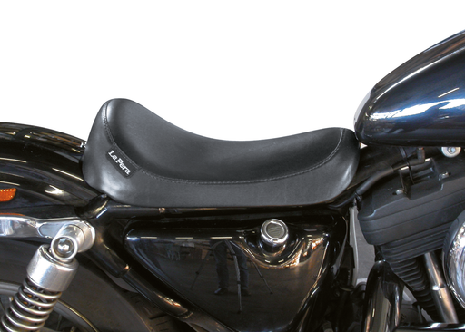 Smooth silhouette solo seat XL82-03